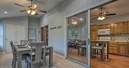 22 Mi to Ski Big Bear! Lake Wallenpaupack Getaway