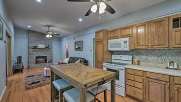 Rumah (2 Bedrooms) | Interior