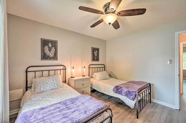 Interior - Lovely High Point Abode ~ 2 Mi to University! (High Point)