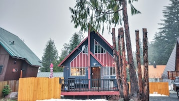 House (2 Bedrooms) | Exterior