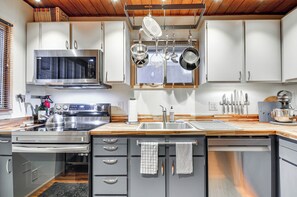 Casa (2 Bedrooms) | Interior