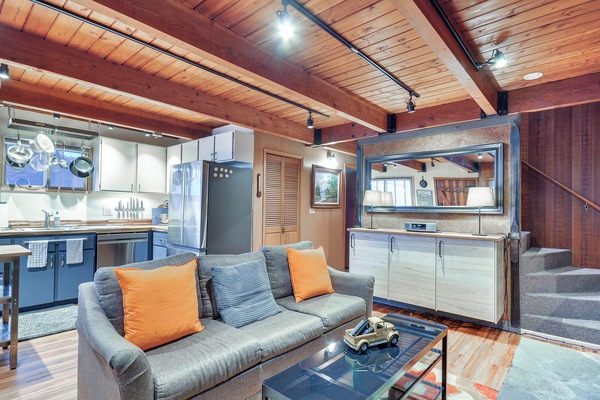 House (2 Bedrooms) | Interior