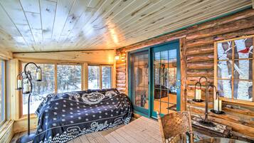 House (1 Bedroom) | Interior