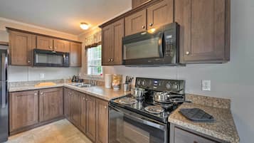 Rumah (2 Bedrooms) | Interior