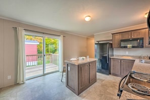 Interior - Cassopolis Cabin: On-site Boating & Fishing! (Cassopolis)