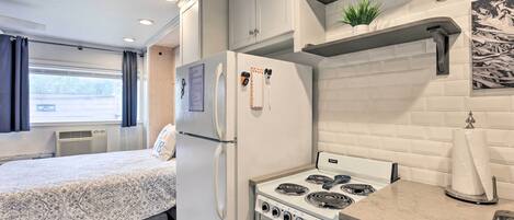 Apartment (0 Bedroom) | Interior