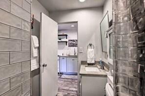 Apartment (0 Bedroom) | Interior