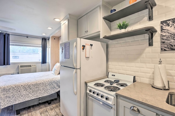 Apartment (0 Bedroom) | Interior