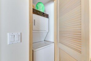 شقة (0 Bedroom) | المنشأة من الداخل