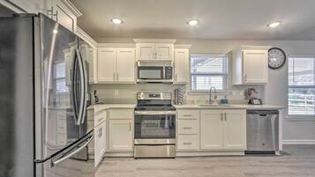 Rumah (2 Bedrooms) | Interior