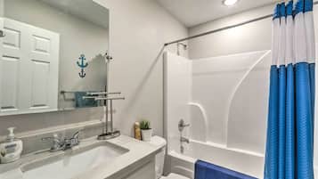 Rumah (2 Bedrooms) | Interior