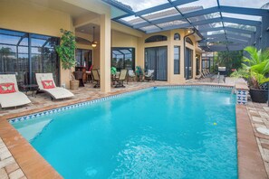Villa (6 Bedrooms) | Interior