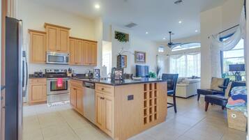 Villa (6 Bedrooms) | Interior