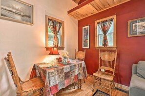 House (1 Bedroom) | Interior