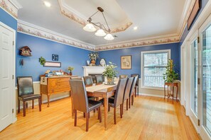 House (5 Bedrooms) | Interior - Waterfront Beaver Lake House w/ Deck & Fire Pit! (Eureka Springs)