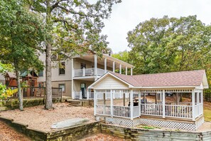 Interior - Waterfront Beaver Lake House w/ Deck & Fire Pit! (Eureka Springs)