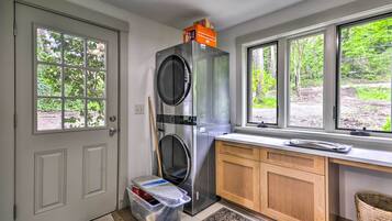 Cottage (3 Bedrooms) | Interior