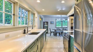 Cottage (3 Bedrooms) | Interior