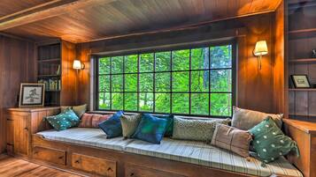 Cottage (3 Bedrooms) | Interior