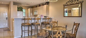 Champions Retreat Condo Near 76 Strip