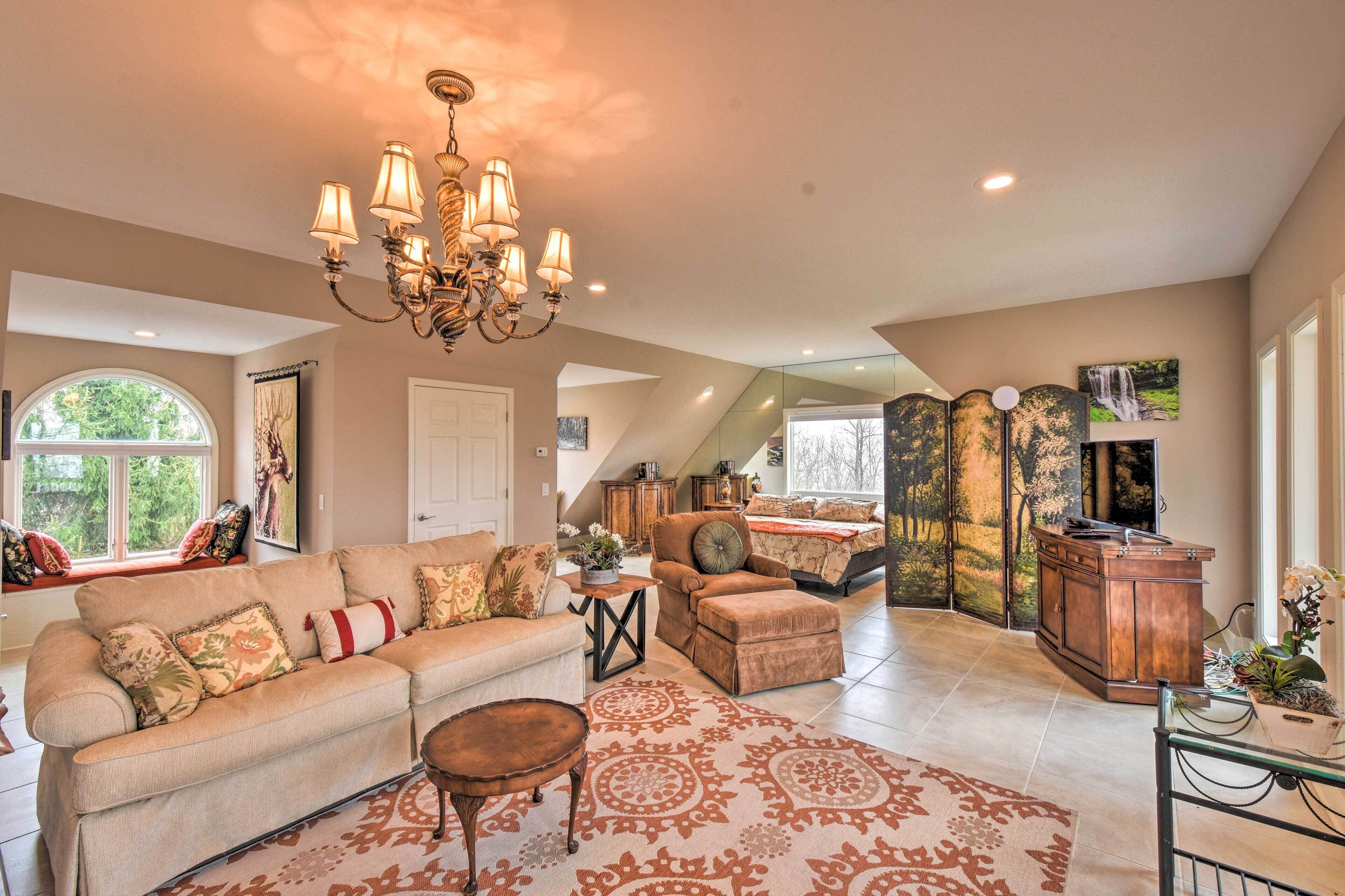 Hayesville Studio: Nearby Hiking & Golfing!