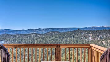 House (2 Bedrooms) | Property grounds