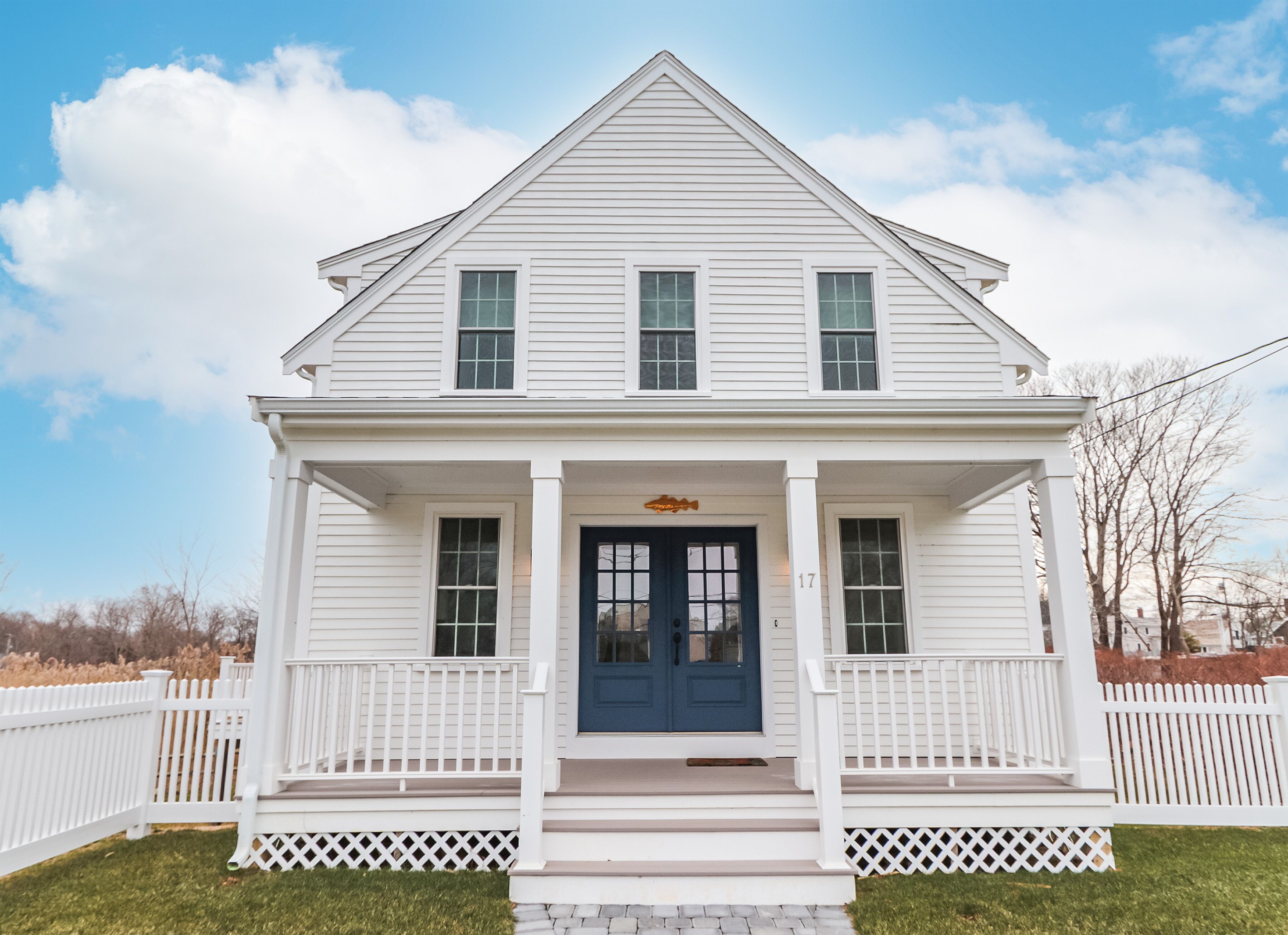 JUST LISTED GREAT RATES BUILT IN 2022 STUNNING 3BD AC DOWNTOWN SANDWICH WALK TO BEACH BOOK NOW!