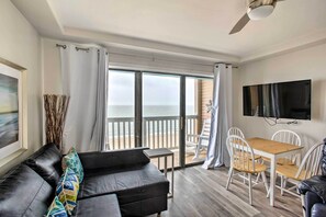 Apartment (1 Bedroom) | Interior - Breezy Beachfront Condo in Heart of Corpus Christi (Corpus Christi)