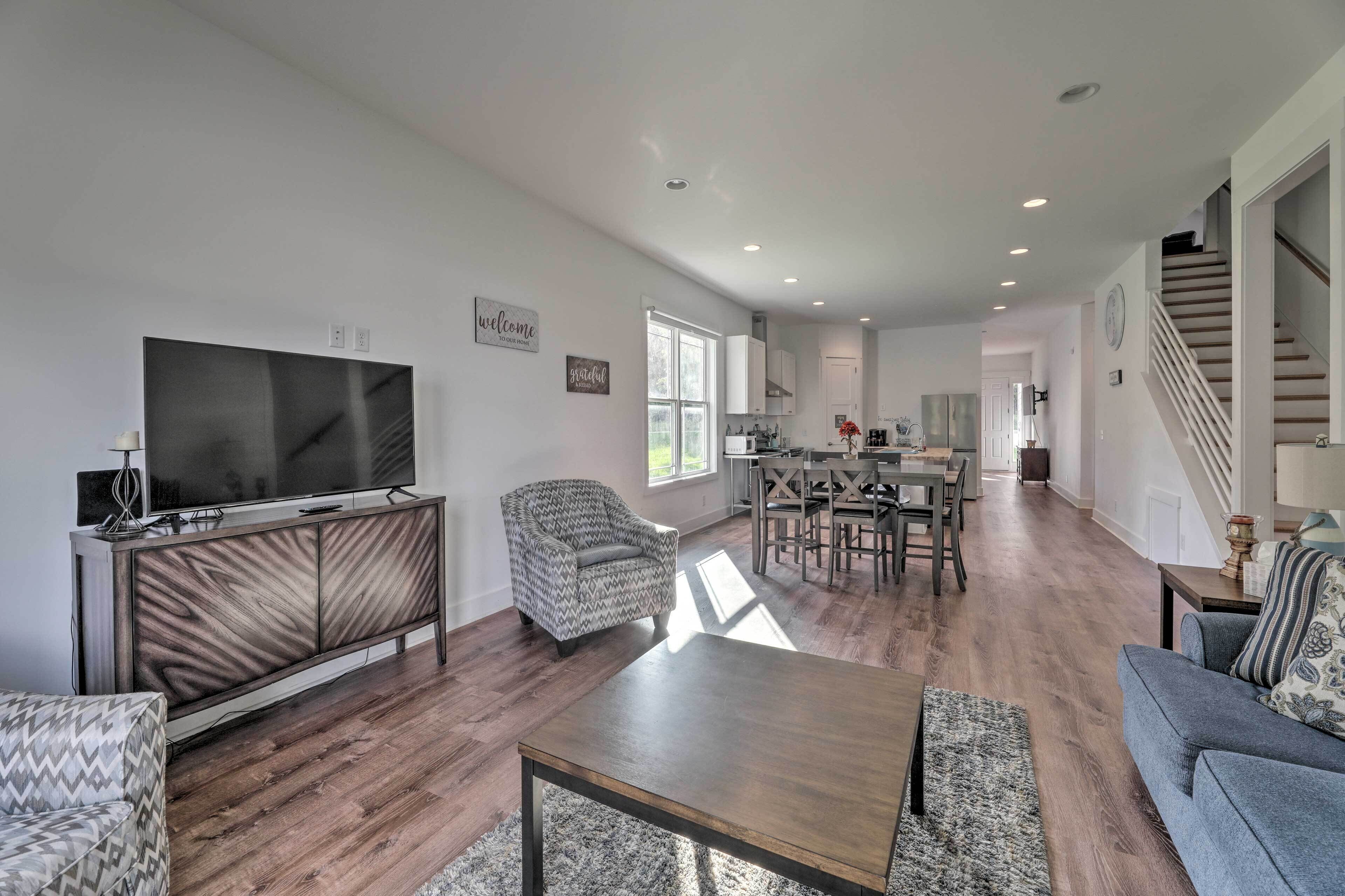 Mt Juliet Home: Steps to Old Hickory Lake!