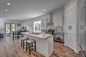 House (4 Bedrooms) | Interior - Mt Juliet Home: Steps to Old Hickory Lake! (Mount Juliet)