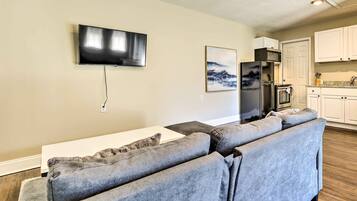 Apartment (0 Bedroom) | Interior