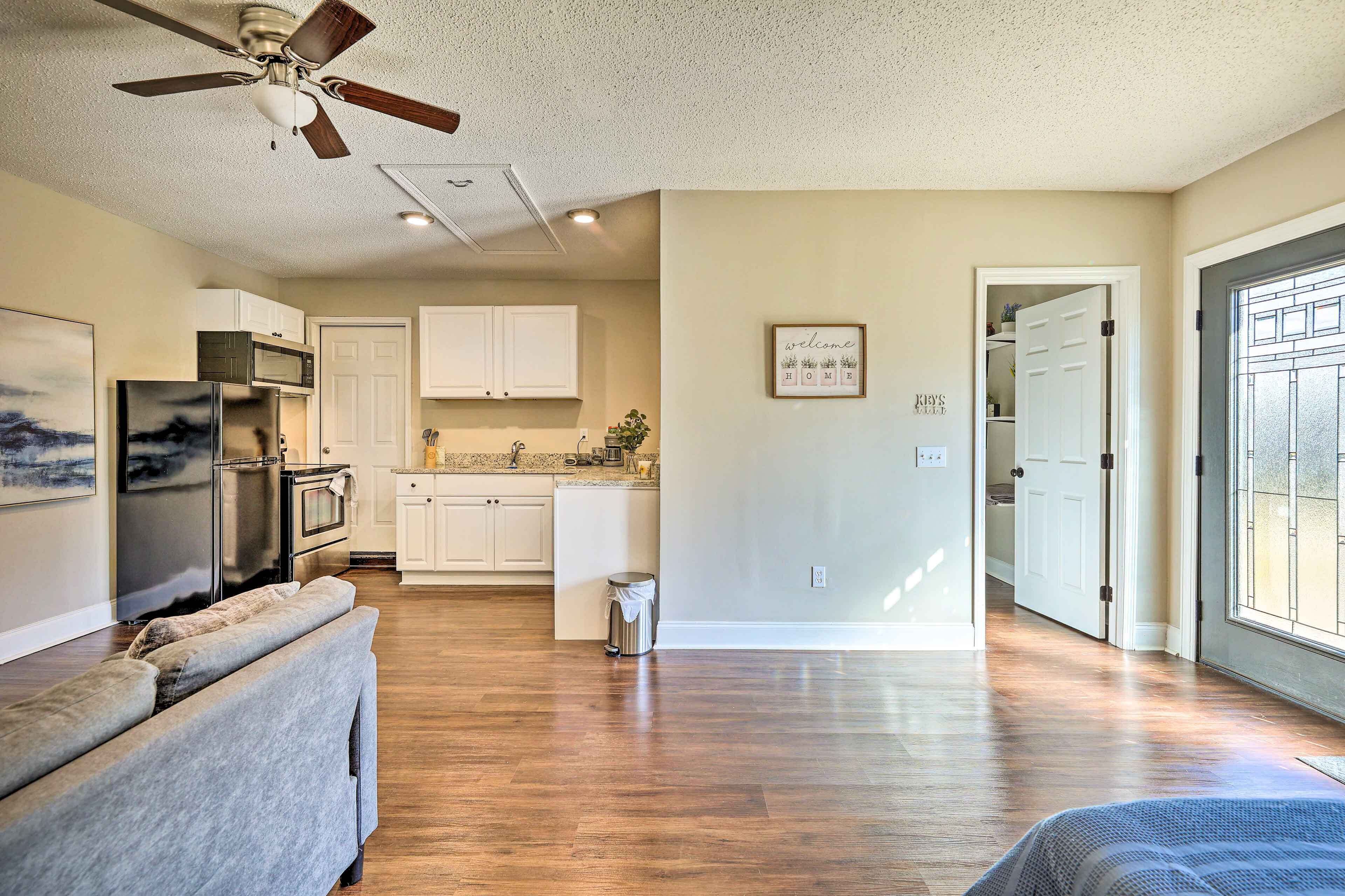 Apartment (0 Bedroom) | Interior