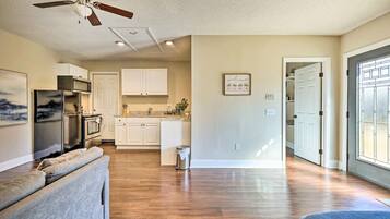 Apartment (0 Bedroom) | Interior