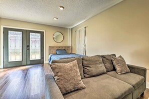 Apartment (0 Bedroom) | Interior