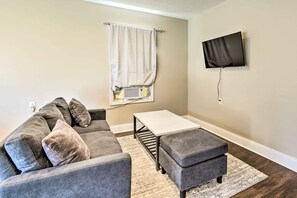 Apartment (0 Bedroom) | Interior