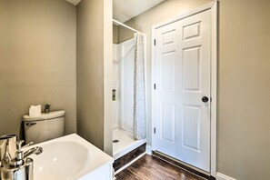 Apartment (0 Bedroom) | Interior