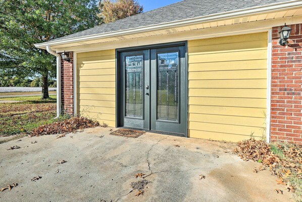 Apartment (0 Bedroom) | Interior - Modest Huntsville Studio w/ Full Kitchen! (Huntsville)