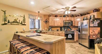 Mountain-view Angel Fire Condo: Walk to Skiing