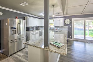 House (4 Bedrooms) | Private kitchen | Paper towels - Lakefront Family Home, Recently Renovated! (Trinidad)
