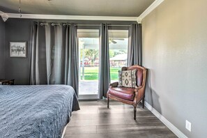 4 bedrooms, laptop workspace, iron/ironing board, bed sheets - Lakefront Family Home, Recently Renovated! (Trinidad)