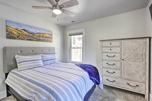 Interior - Charming Downtown Fruita Home: Hike & Explore (Fruita)