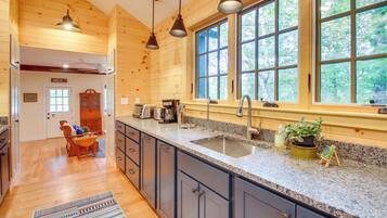 Cottage (4 Bedrooms) | Bahagian dalam