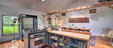 House (5 Bedrooms) | Interior