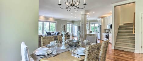 House (4 Bedrooms) | Interior