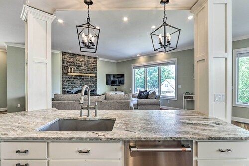 Walk to Lake: Middlefield Home w/ Fire Pit