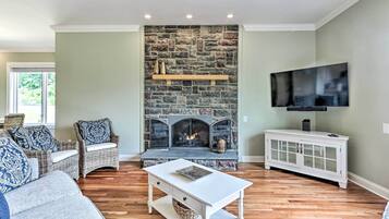 House (4 Bedrooms) | Interior