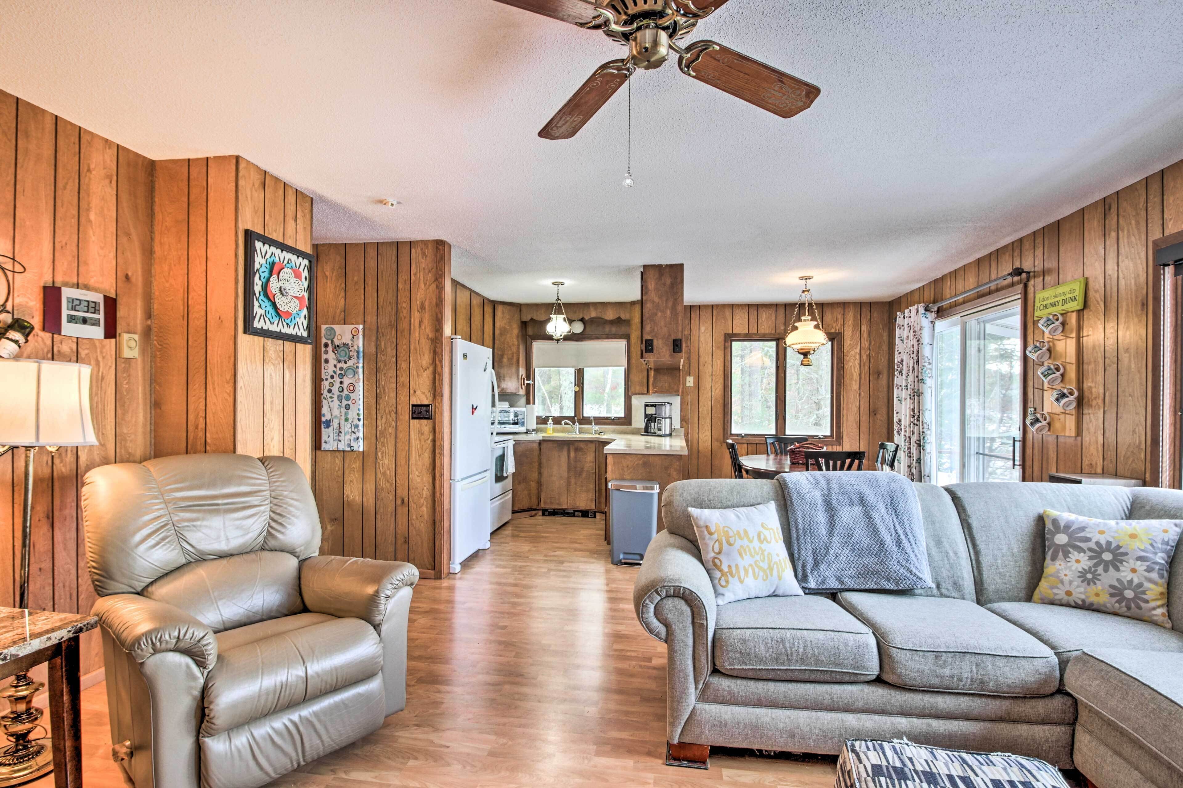 Cabin Getaway w/ Private Dock, Walk to Trail!