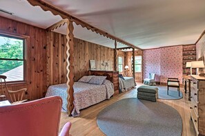 House (6 Bedrooms) | Interior