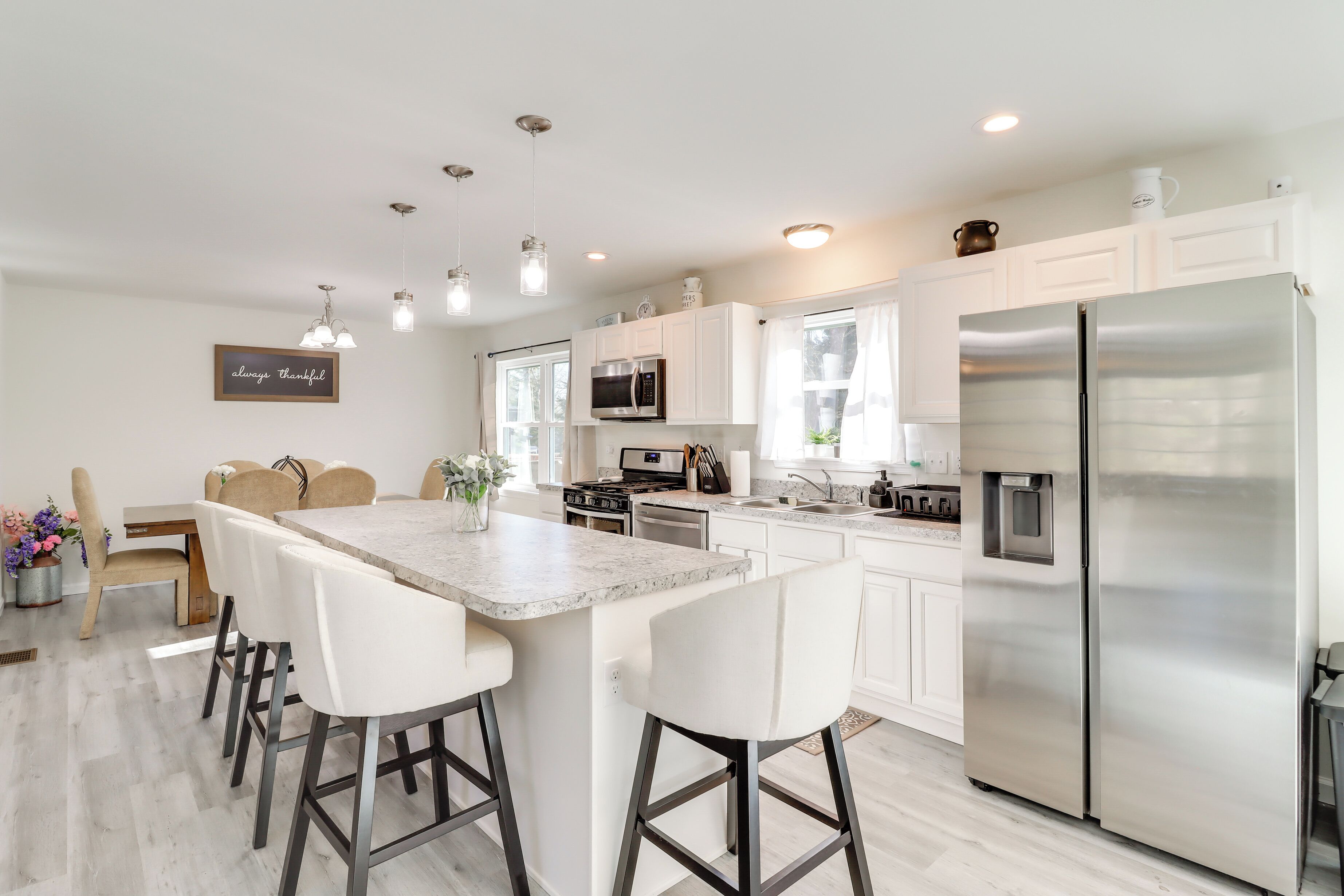 House (4 Bedrooms) | Interior