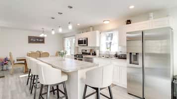 House (4 Bedrooms) | Bahagian dalam